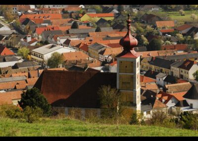 Burgenland - Donnerskirchen - Gemeindebild mit Bergkirche