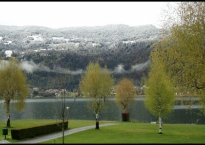 Kärnten - Wintereinbruch am Ossiacher See