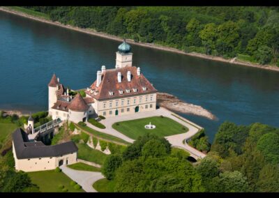 Niederösterreich - Schönbühel-Aggsbach - Luftaufnahme vom Schloss Schönbühel