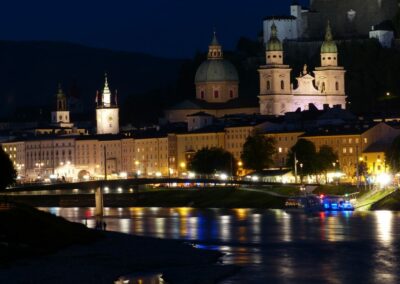 Sbg - Salzburg - Nachtansicht der Innstadt