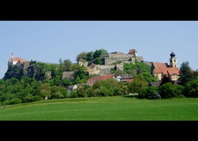 Stmk - Riegersburg - mit Blick auf die Burg