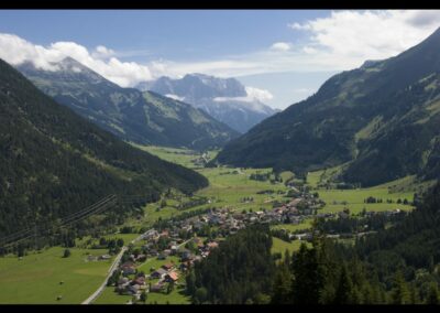 Tirol - Bichlbach - Luftaufnahme von der Gemeinde