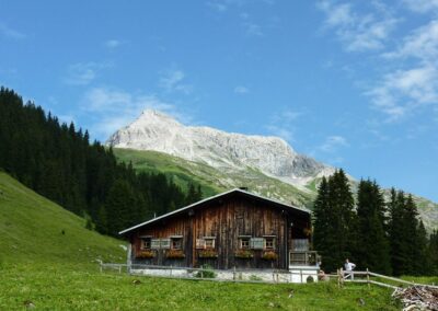 Bild zeigt: Berghütte unterhalb des Karhorn