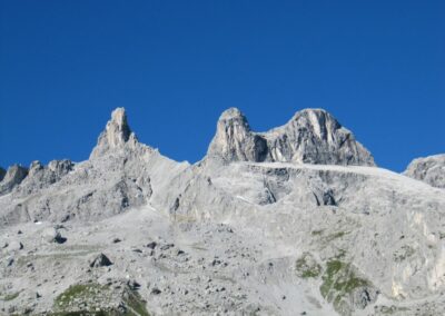 Bild zeigt: Drei Türme - drei Gipfel in der Drusenfluhgruppe