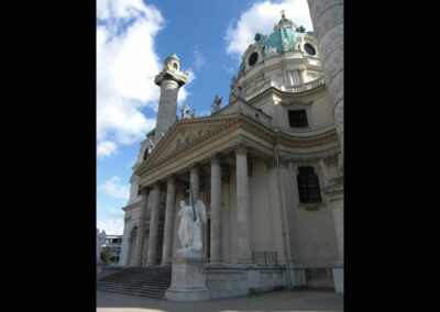 Bild zeigt: Wien - Karlskirche 3